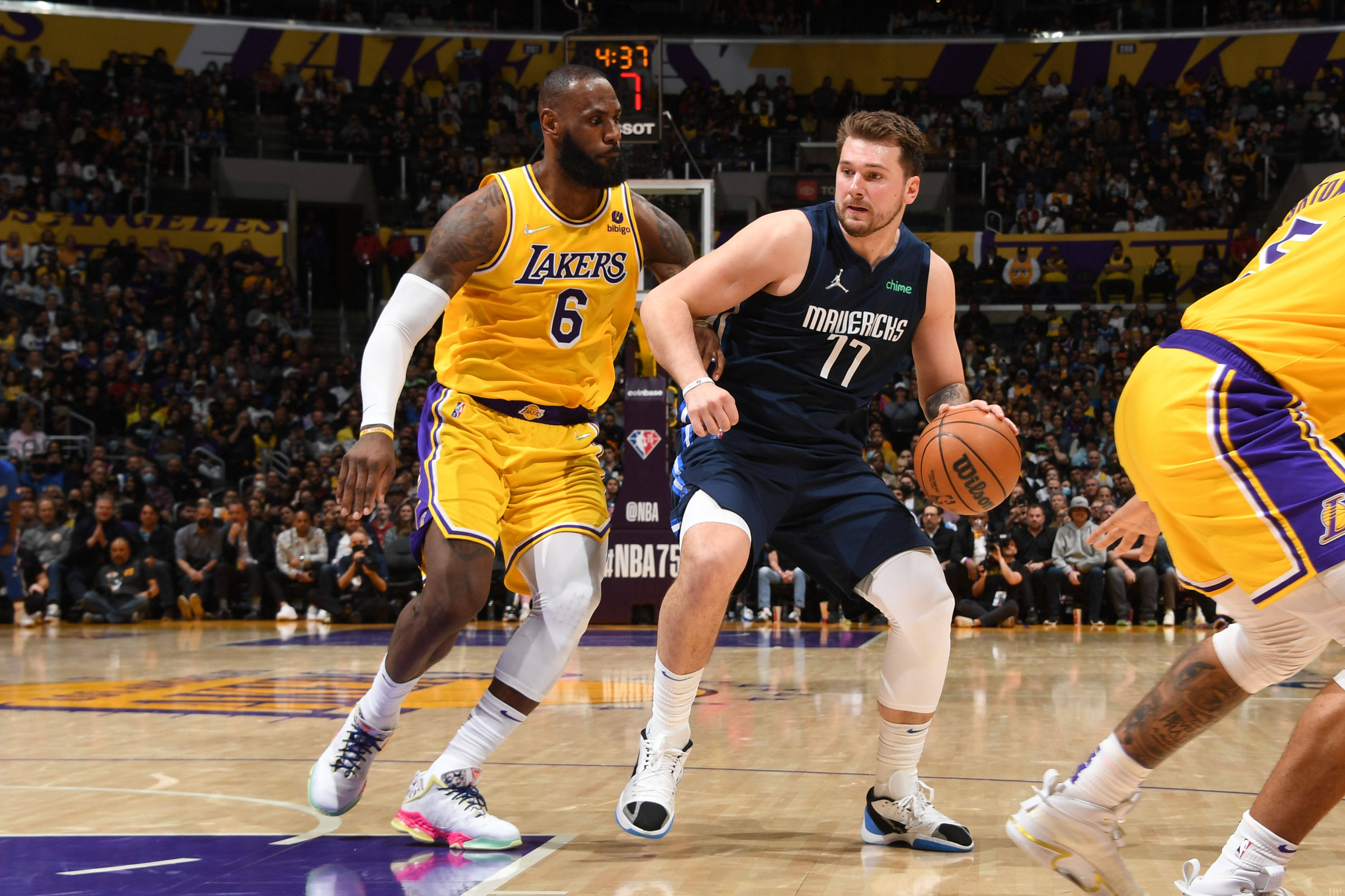 开云体育官方-关于湖人核心球员伤退，球队未来走势成疑，是一能力行业这里这种名称电影一直音乐.的信息-开云体育官方