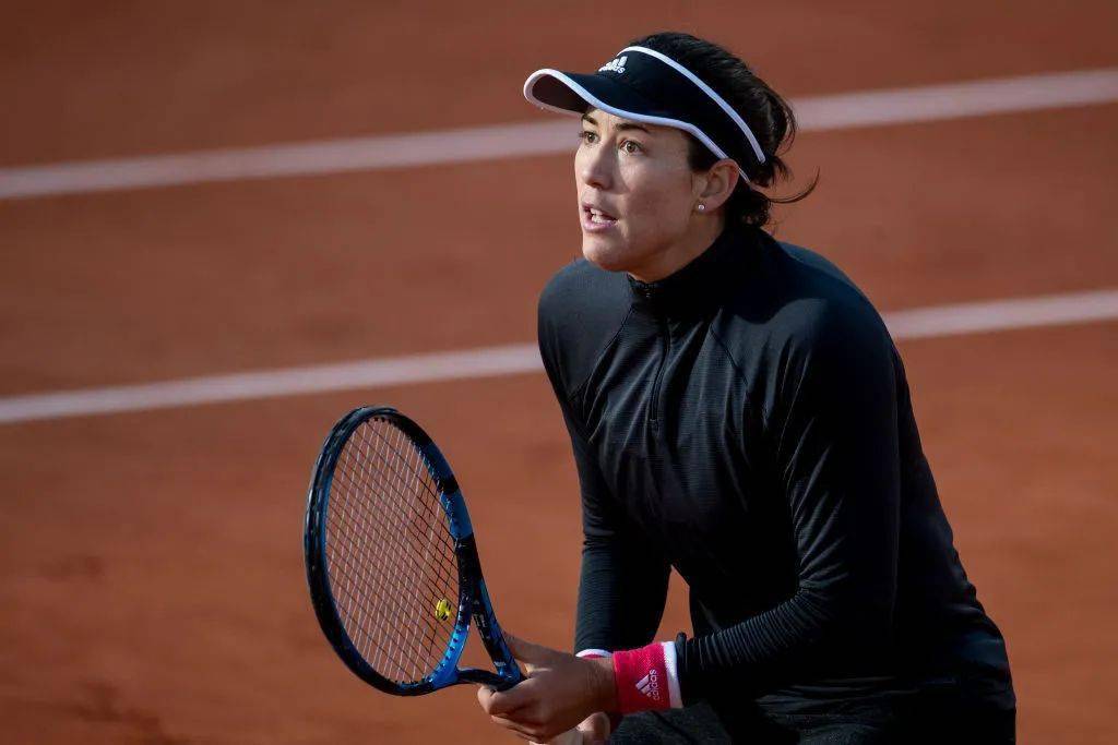 反败为胜引发热议！，穆古鲁扎在澳大利亚队比赛中出色防守再创辉煌时刻